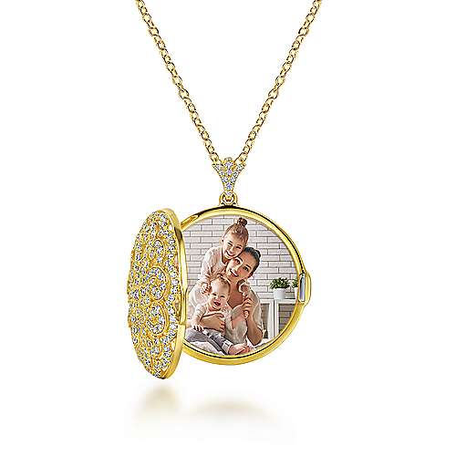 14K Yellow Locket 25" 14K Yellow Gold Round Filigree and Diamond Locket Necklace Surrey Vancouver Canada Langley Burnaby Richmond