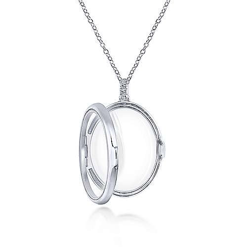 14K White Locket 25" 14K White Gold Oval Glass Front Locket Necklace Surrey Vancouver Canada Langley Burnaby Richmond